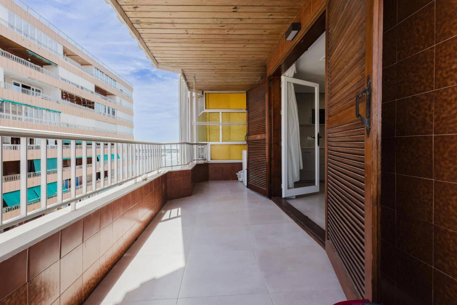 3 Zimmer Wohnung zu verkaufen in Torrevieja mit Pool - 235.000 € (Ref: 9401924)