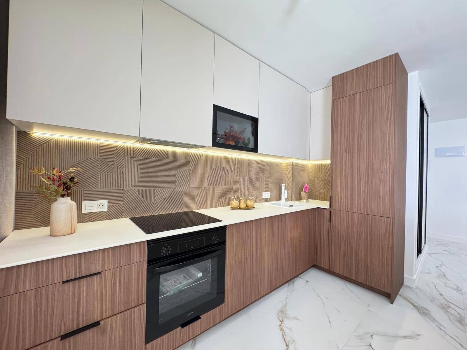 3 sovrum Lägenhet till salu i Torrevieja - 239 000 € (Ref: 9401927)