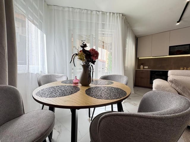 3 sovrum Lägenhet till salu i Centro - Muelle Pesquero, Torrevieja - 239 000 € (Ref: 9401927)