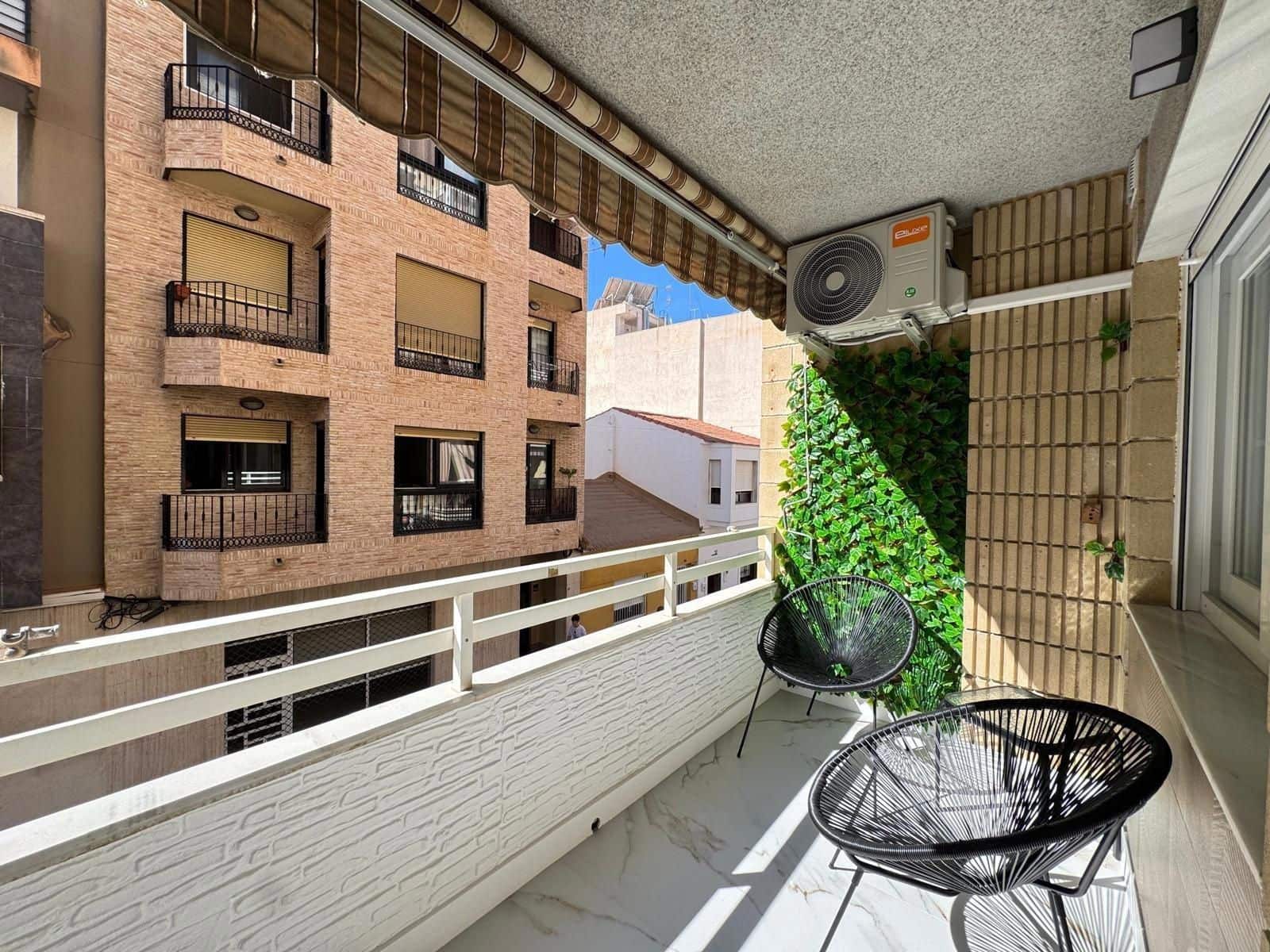 3 sovrum Lägenhet till salu i Torrevieja - 239 000 € (Ref: 9401927)