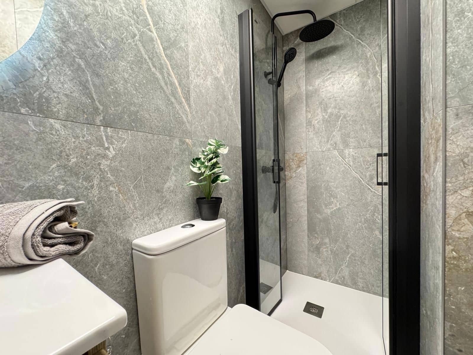 3 sovrum Lägenhet till salu i Torrevieja - 239 000 € (Ref: 9401927)