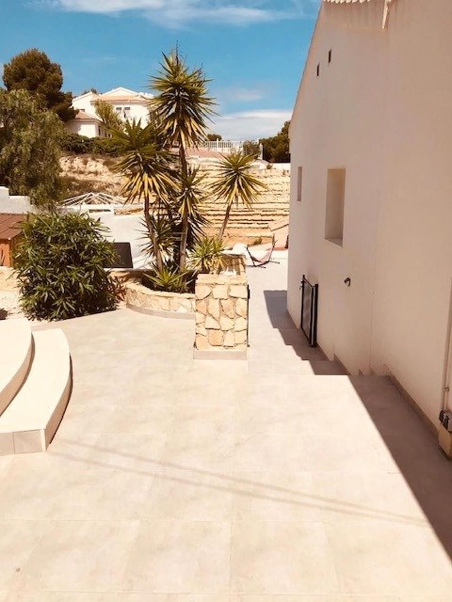 Chalet de 6 habitaciones en Ciudad Quesada en venta con piscina garaje - 684.999 € (Ref: 9401931)