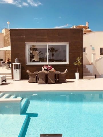 Chalet de 6 habitaciones en Ciudad Quesada, Rojales en venta con piscina garaje - 684.999 € (Ref: 9401931)