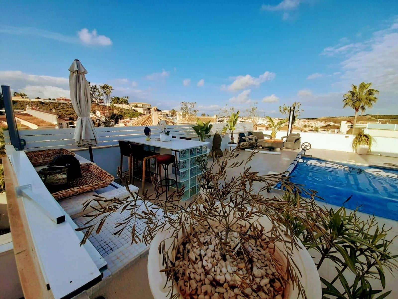 Chalet de 6 habitaciones en Ciudad Quesada en venta con piscina garaje - 684.999 € (Ref: 9401931)