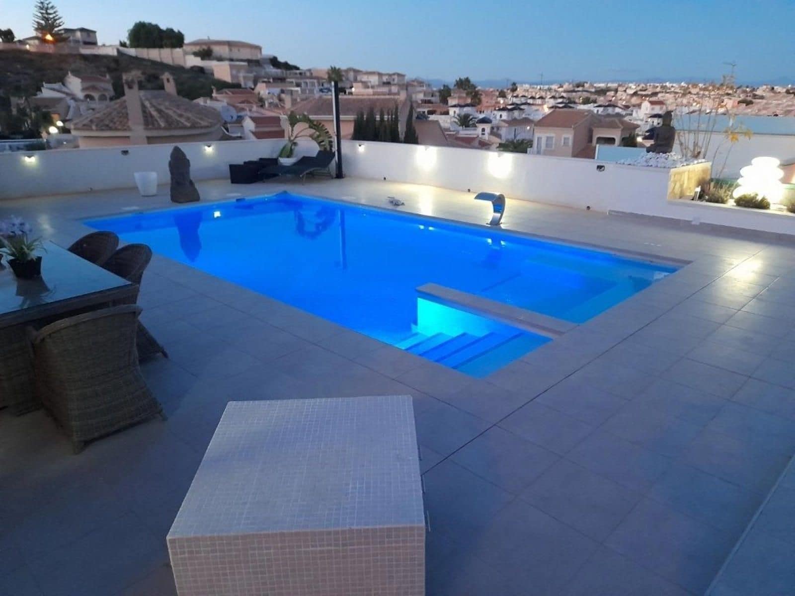 Chalet de 6 habitaciones en Ciudad Quesada en venta con piscina garaje - 684.999 € (Ref: 9401931)