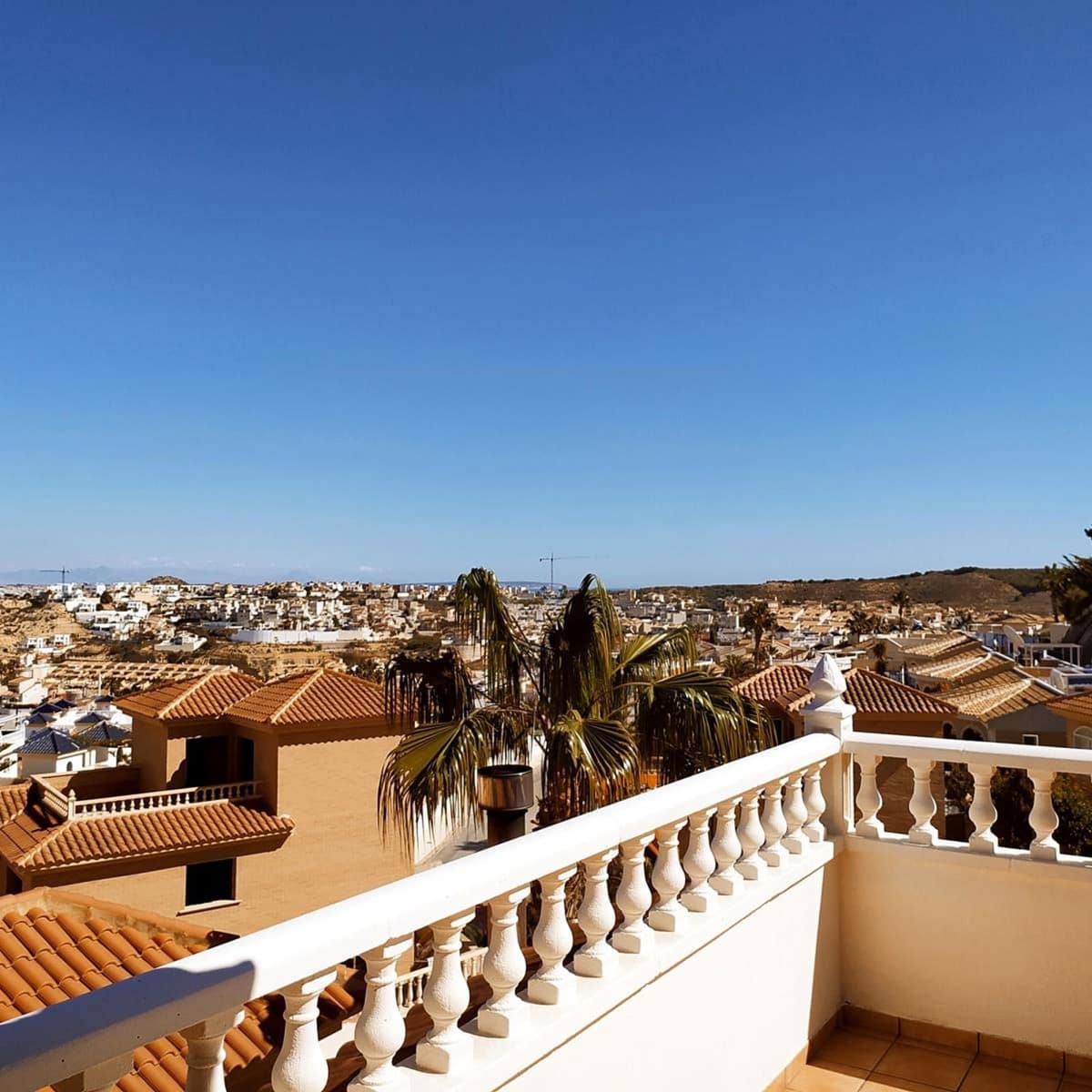 3 makuuhuone Huvila myytävänä paikassa Ciudad Quesada mukana uima-altaan 
autotalli - 299 000 € (Ref: 9401933)