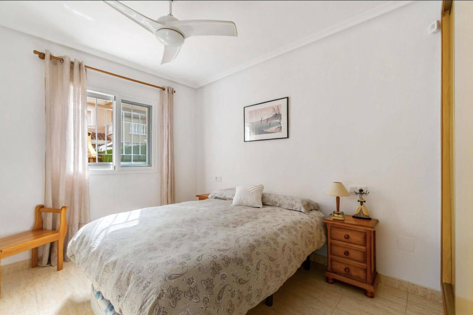 2 sovrum Villa till salu i Playa Flamenca med pool - 195 000 € (Ref: 9402705)