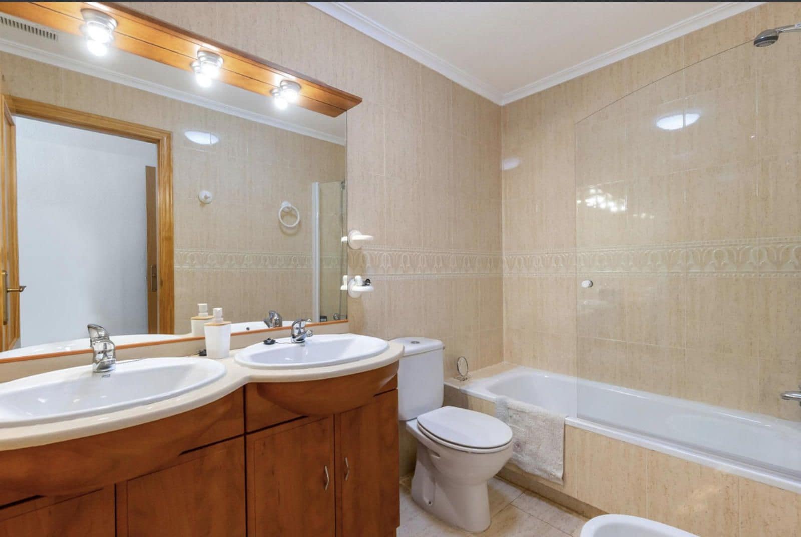 2 sovrum Villa till salu i Playa Flamenca med pool - 195 000 € (Ref: 9402705)