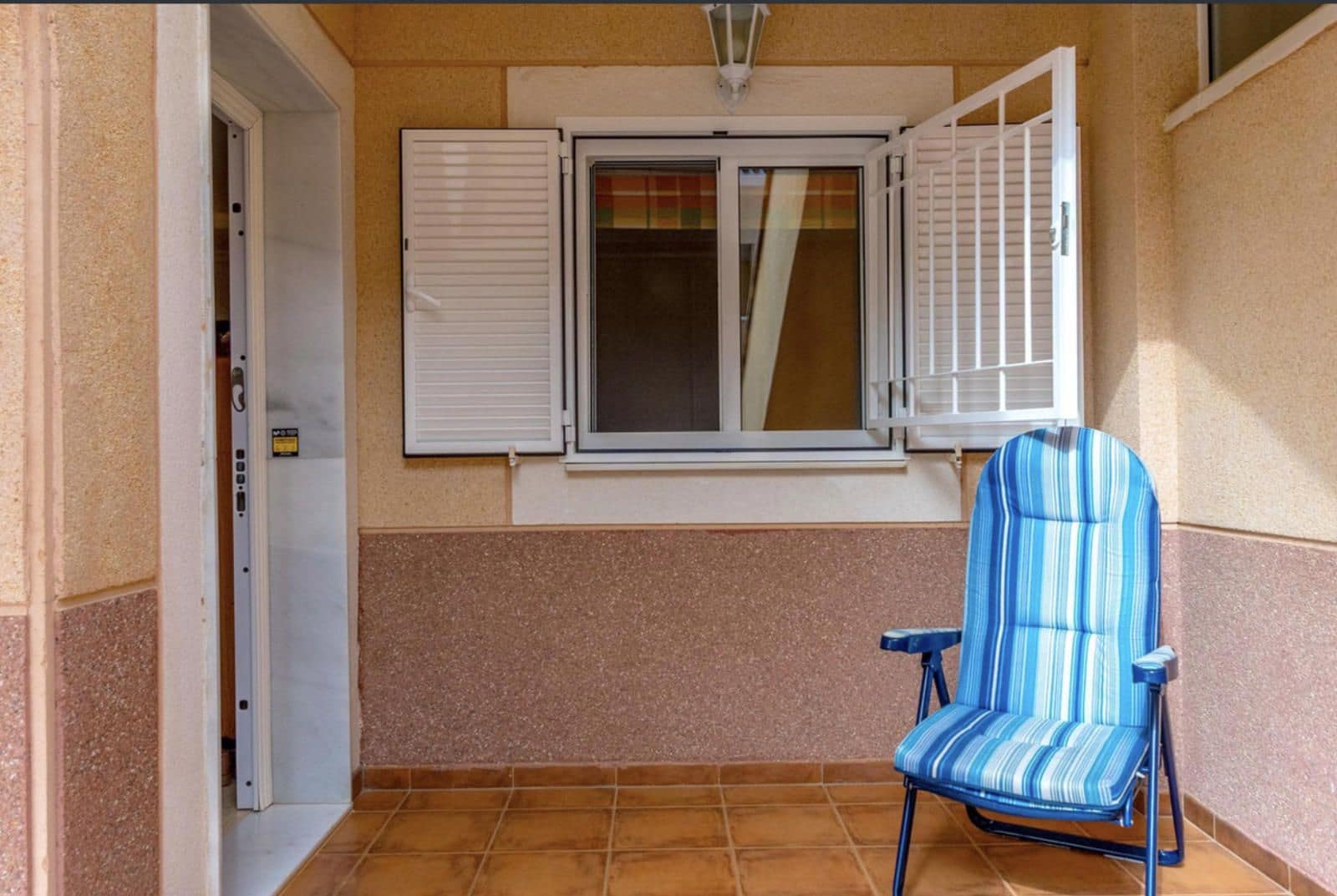 2 sovrum Villa till salu i Playa Flamenca med pool - 195 000 € (Ref: 9402705)