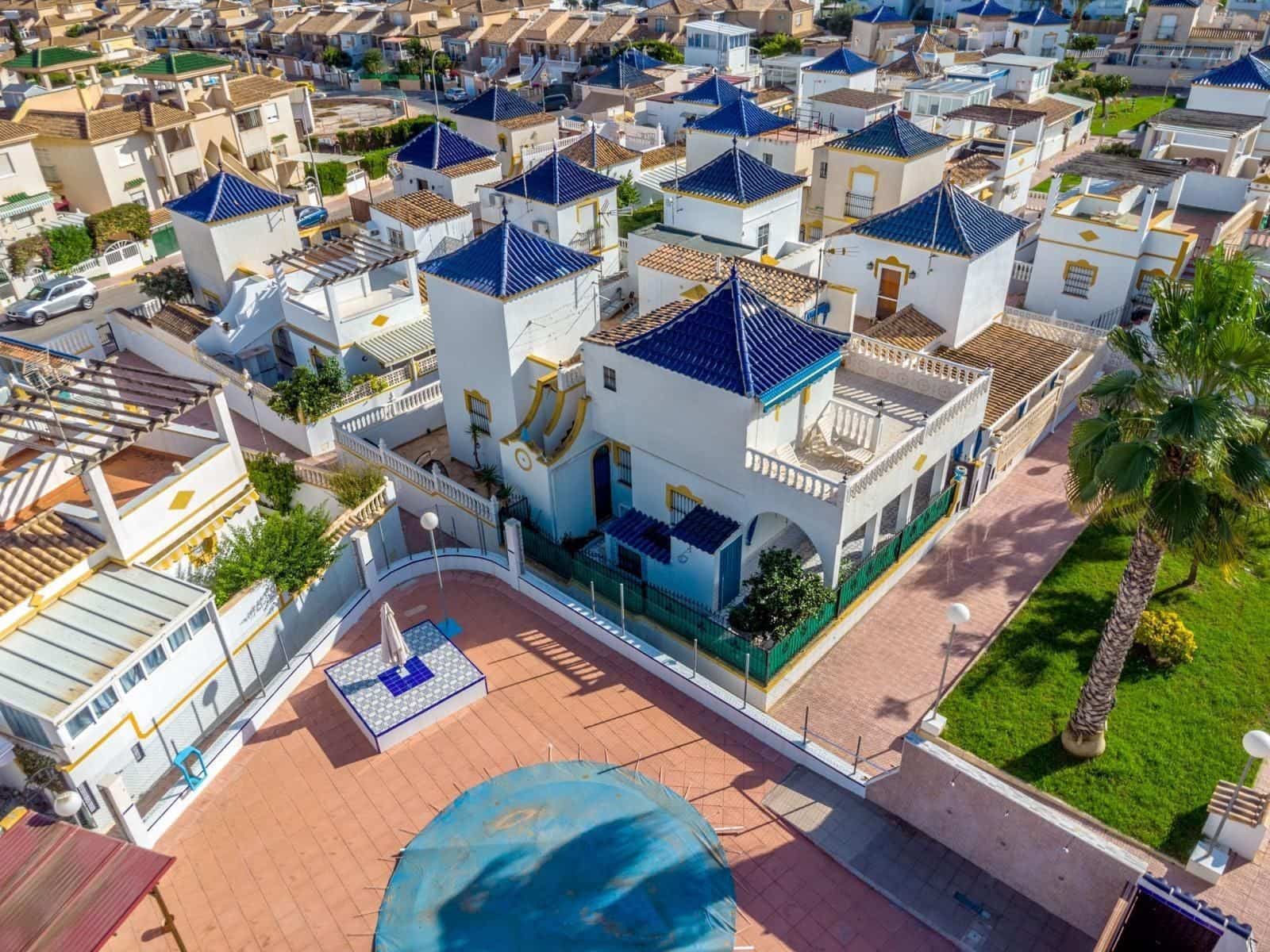 3 soverom Hus til salgs i Los Altos med svømmebasseng - € 179 000 (Ref: 9409704)