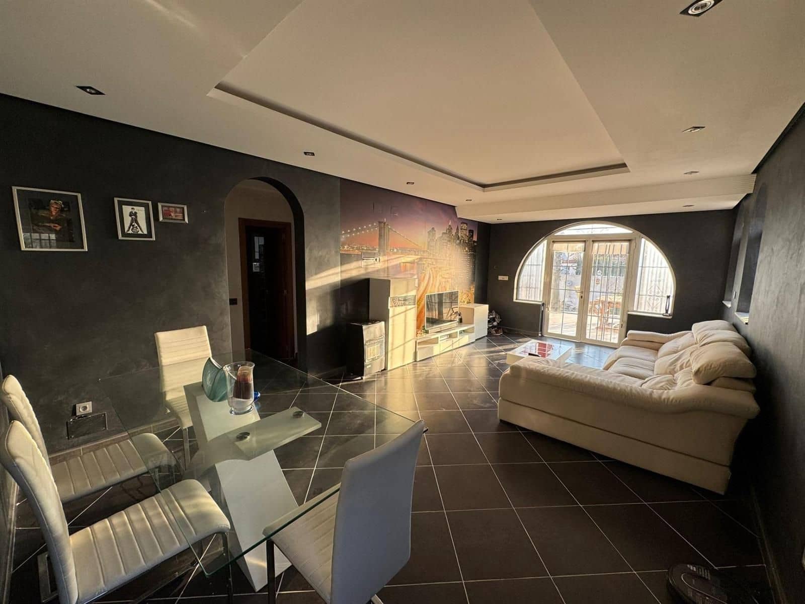 2 chambre Villa/Maison à vendre à San Luis avec garage - 289 000 € (Ref: 9409711)