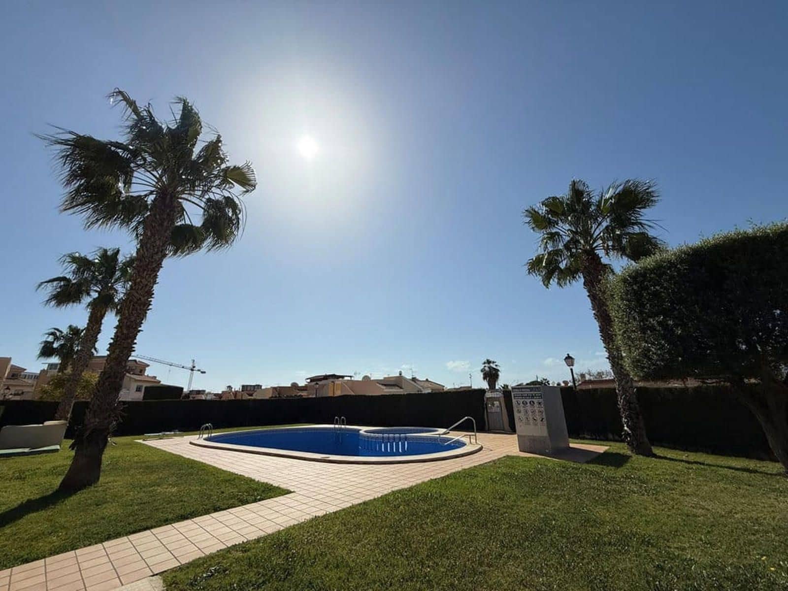 3 slaapkamer Villa te koop in Torrevieja met zwembad - € 179.900 (Ref: 9412884)