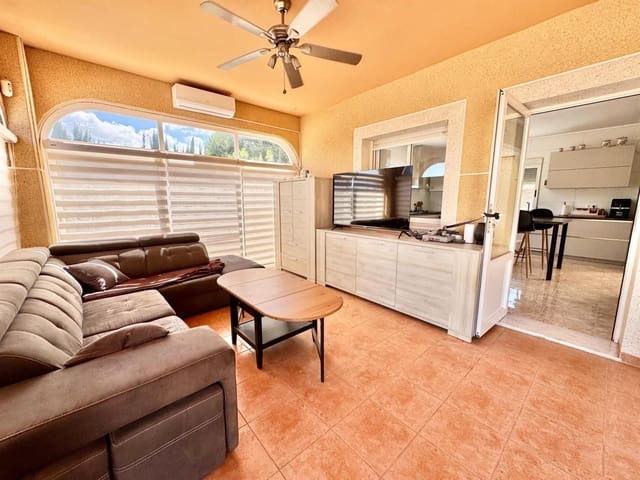 Chalet de 3 habitaciones en Dolores en venta con piscina - 469.000 € (Ref: 9420634)