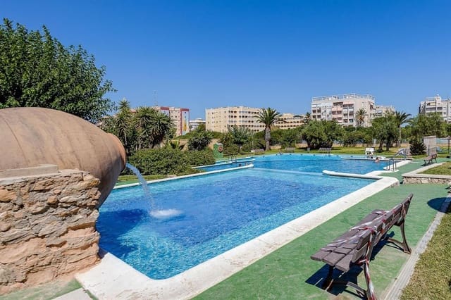 2 bedroom Villa for sale in Torreblanca, Torrevieja with pool - € 183,900 (Ref: 9425851)