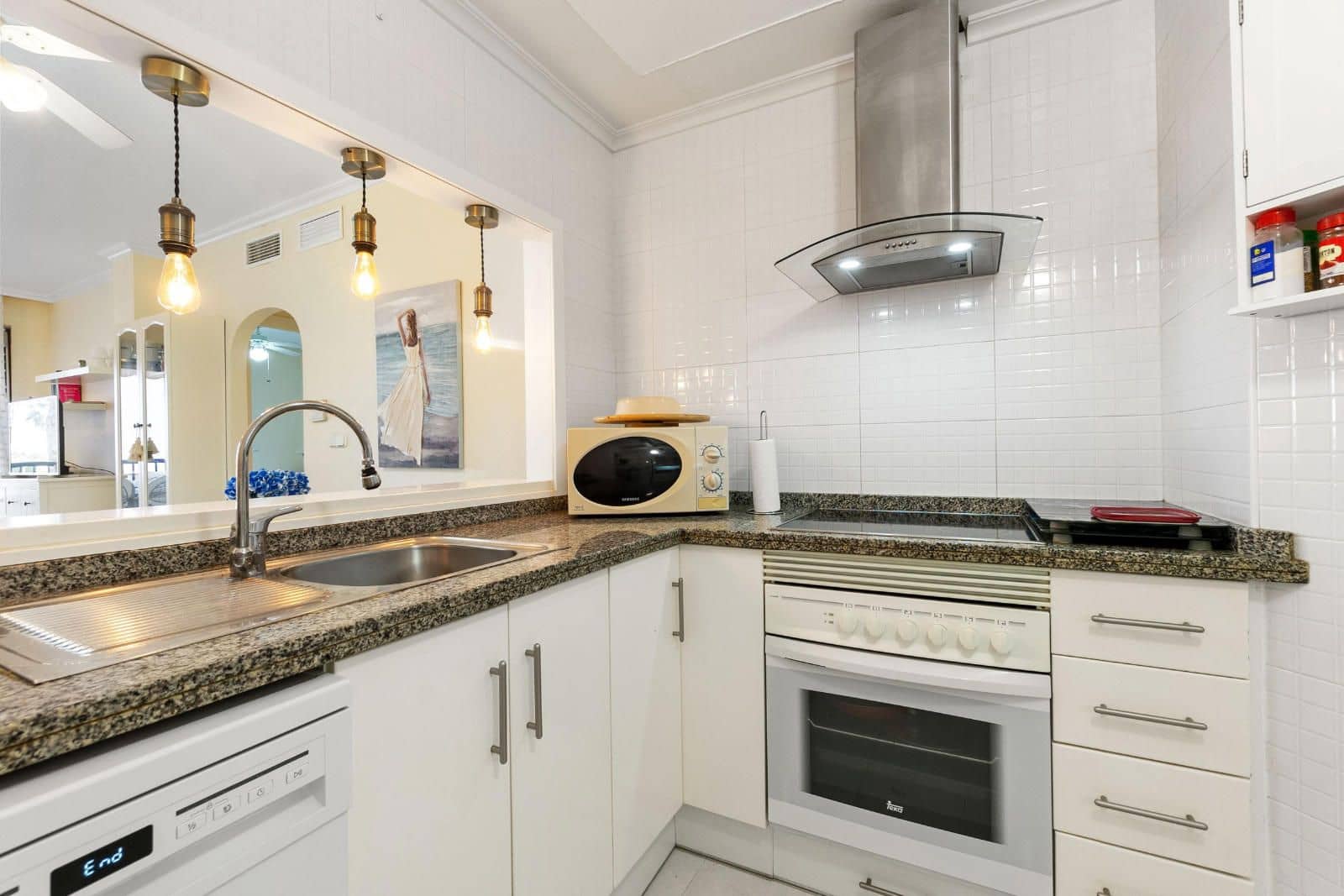 Piso de 2 habitaciones en Orihuela Costa en venta con piscina garaje - 279.000 € (Ref: 9426558)