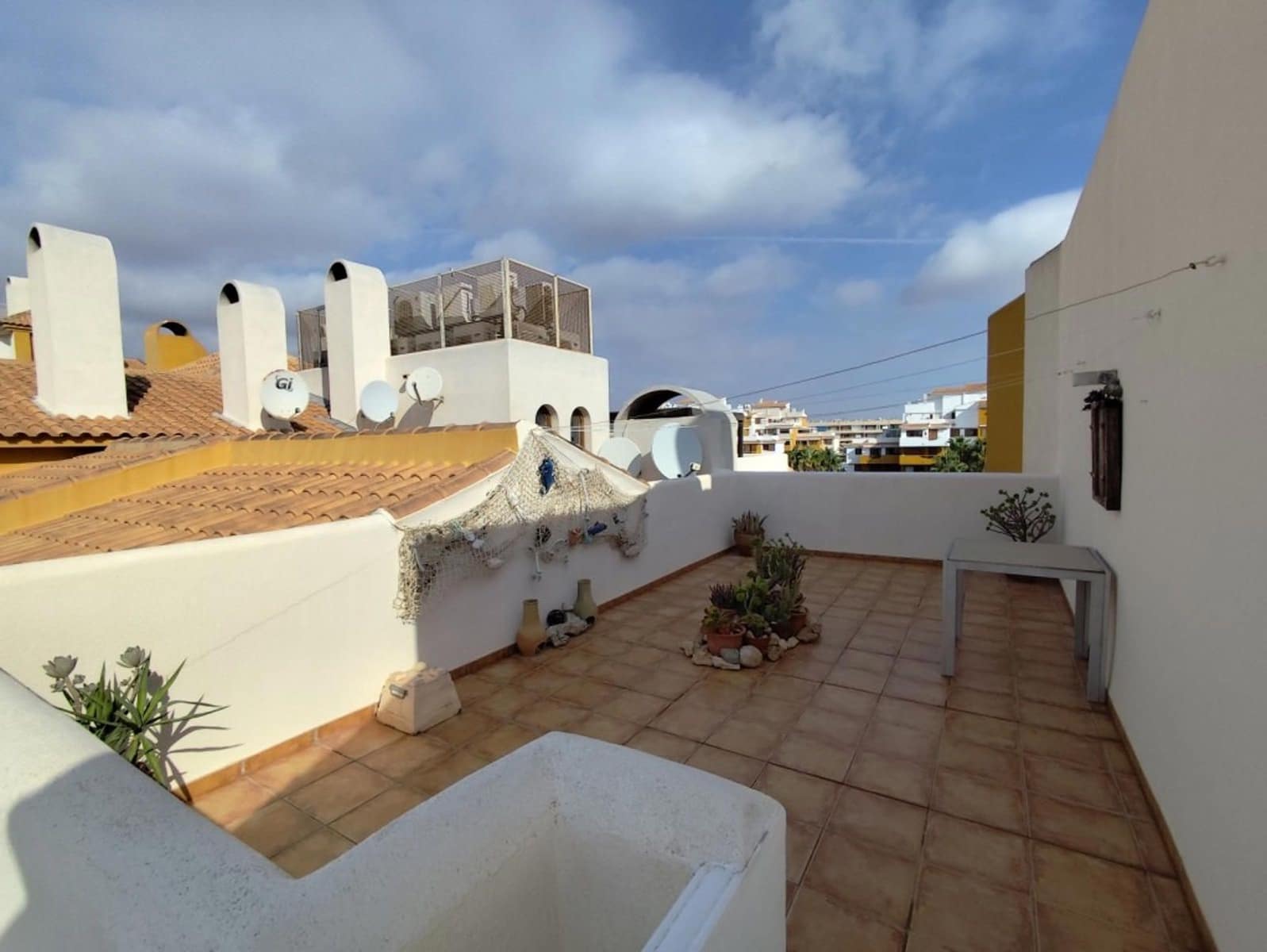 2 soveværelse Penthouse til salg i Punta Prima med swimmingpool garage - € 299.900 (Ref: 9426561)