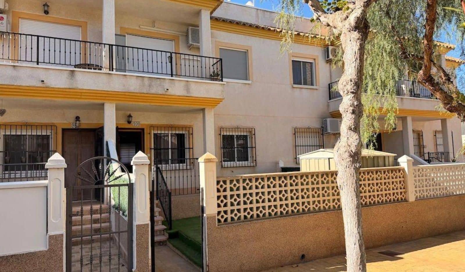 2 soverom Villa til salgs i Orihuela Costa med svømmebasseng - € 154 000 (Ref: 9428934)