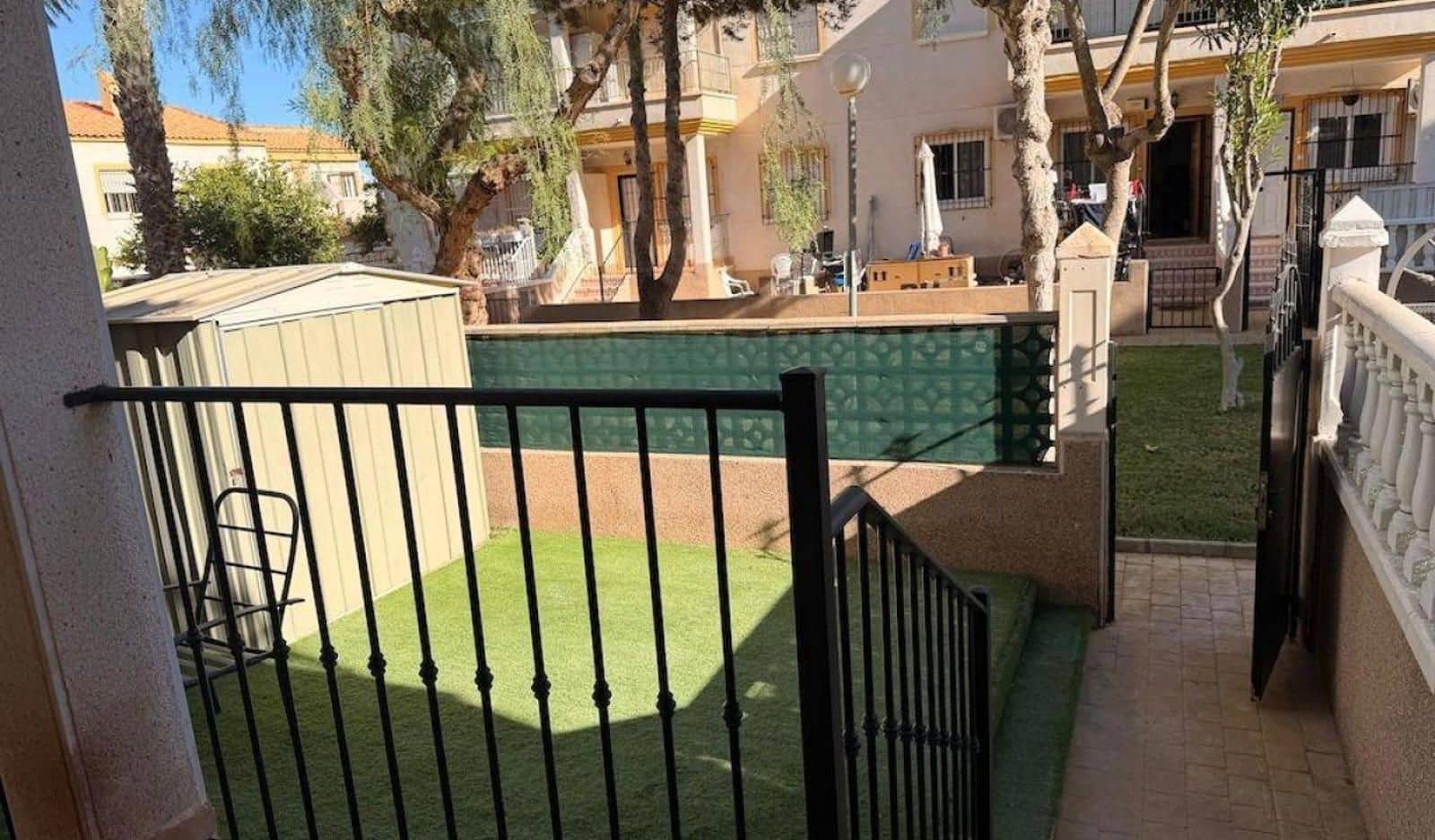 2 soverom Villa til salgs i Orihuela Costa med svømmebasseng - € 154 000 (Ref: 9428934)