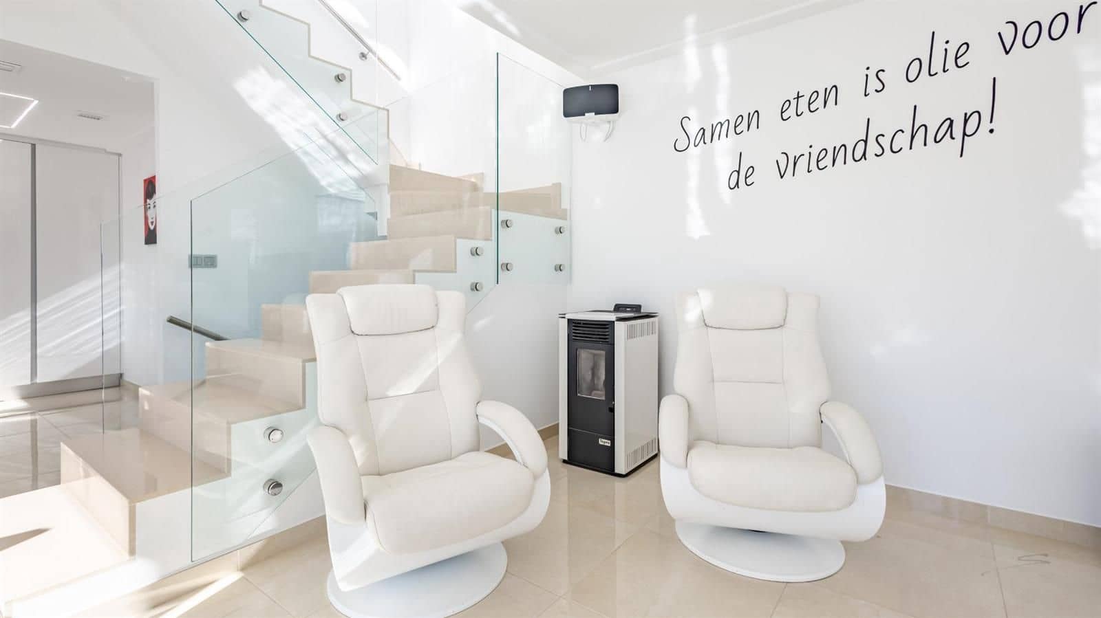 4 Zimmer Villa zu verkaufen in Orihuela Costa mit Pool Garage - 630.000 € (Ref: 9431708)