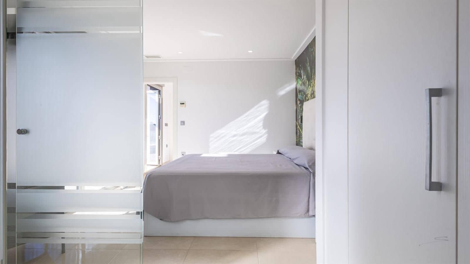 4 Zimmer Villa zu verkaufen in Orihuela Costa mit Pool Garage - 630.000 € (Ref: 9431708)