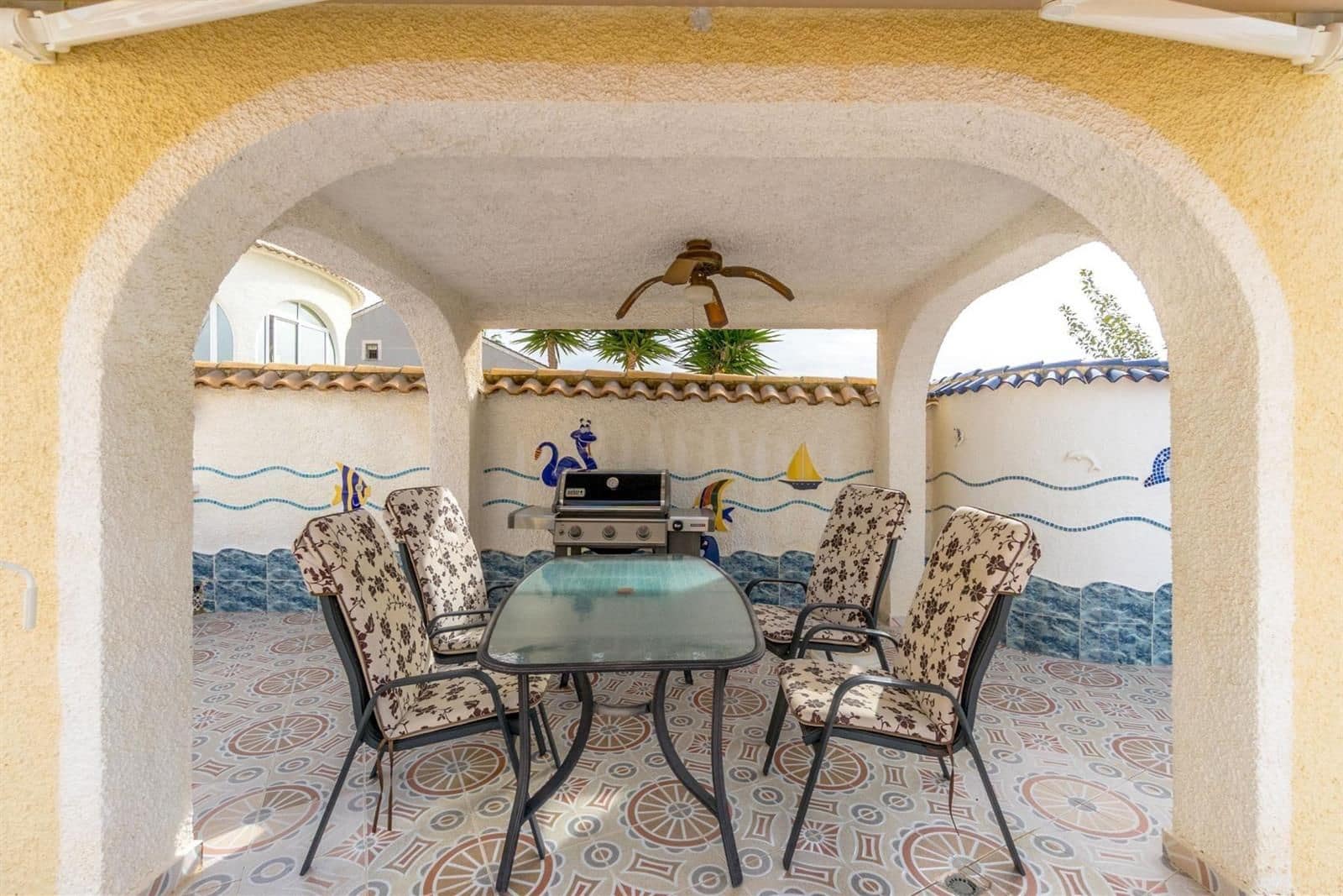 4 sovrum Villa till salu i Torrevieja med pool garage - 549 000 € (Ref: 9431709)