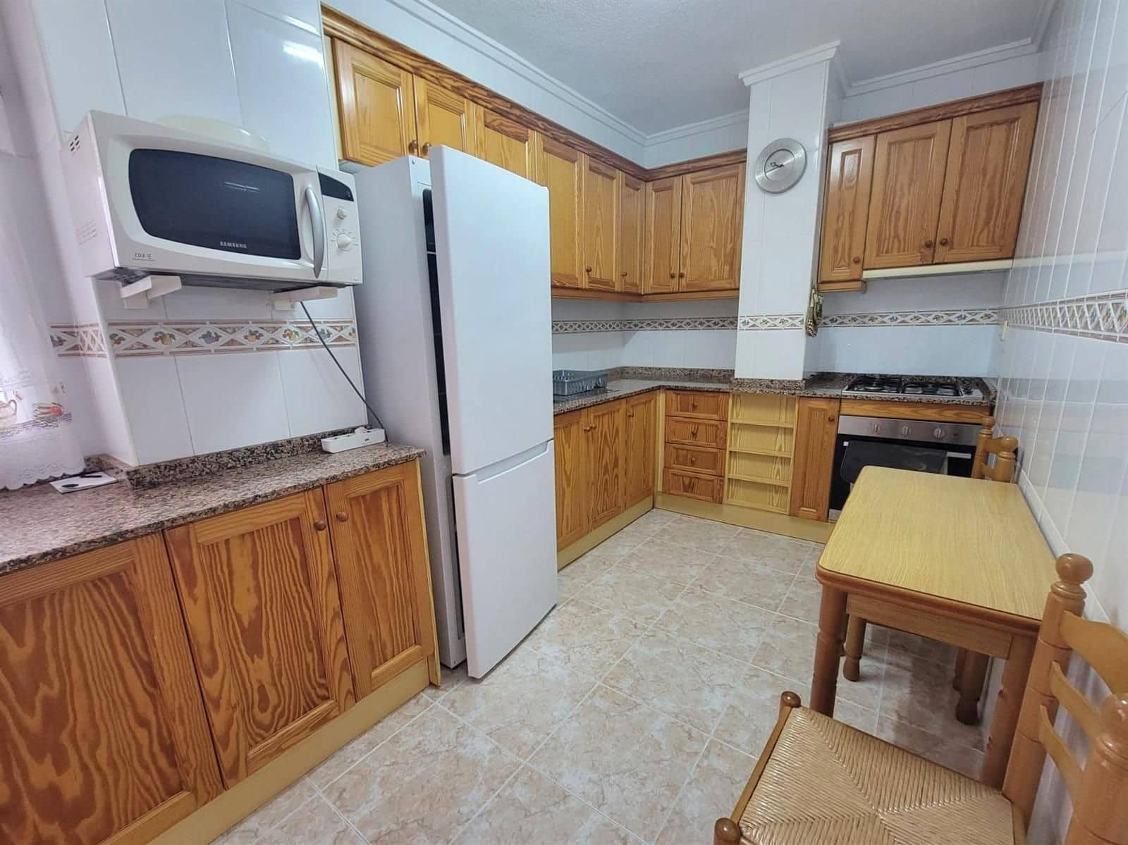 3 slaapkamer Penthouse te koop in Torrevieja met garage - € 189.000 (Ref: 9438358)