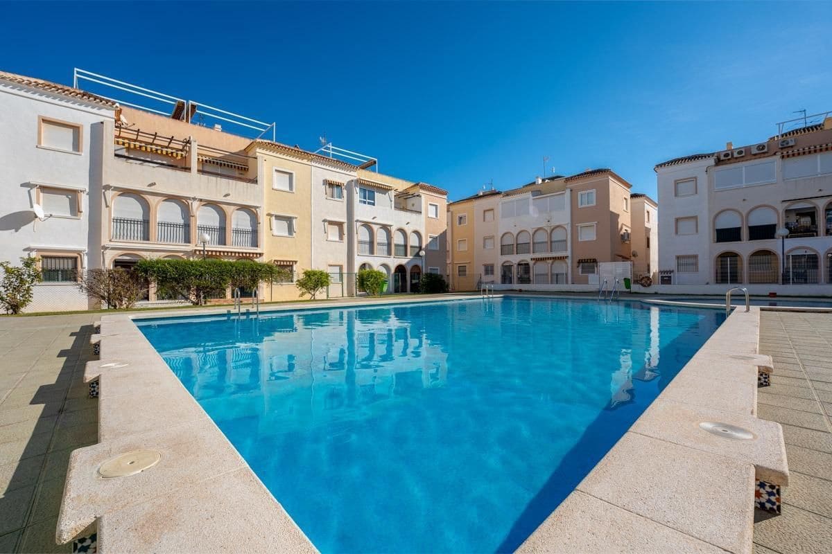 2 soverom Leilighet til salgs i Torrevieja - € 129 000 (Ref: 9443986)