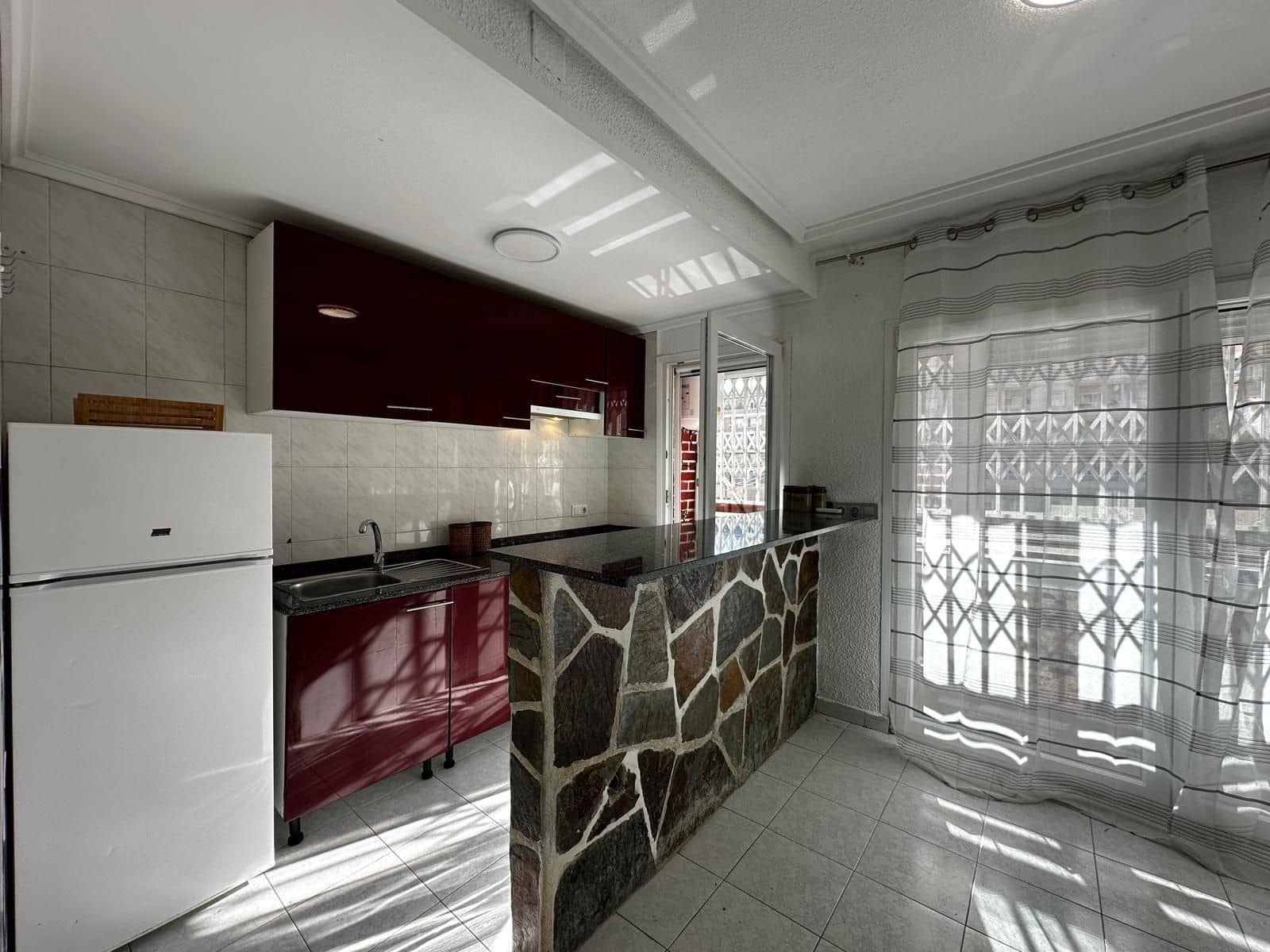 1 quarto Apartamento para venda em Torrevieja com piscina - 92 000 € (Ref: 9449608)