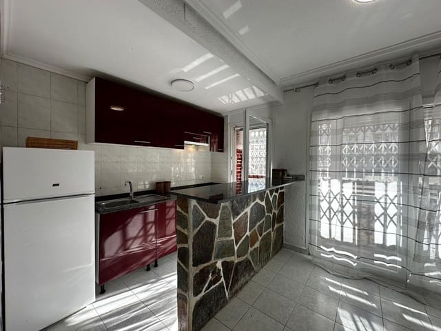 1 quarto Apartamento para venda em Centro - Muelle Pesquero, Torrevieja com piscina - 92 000 € (Ref: 9449608)