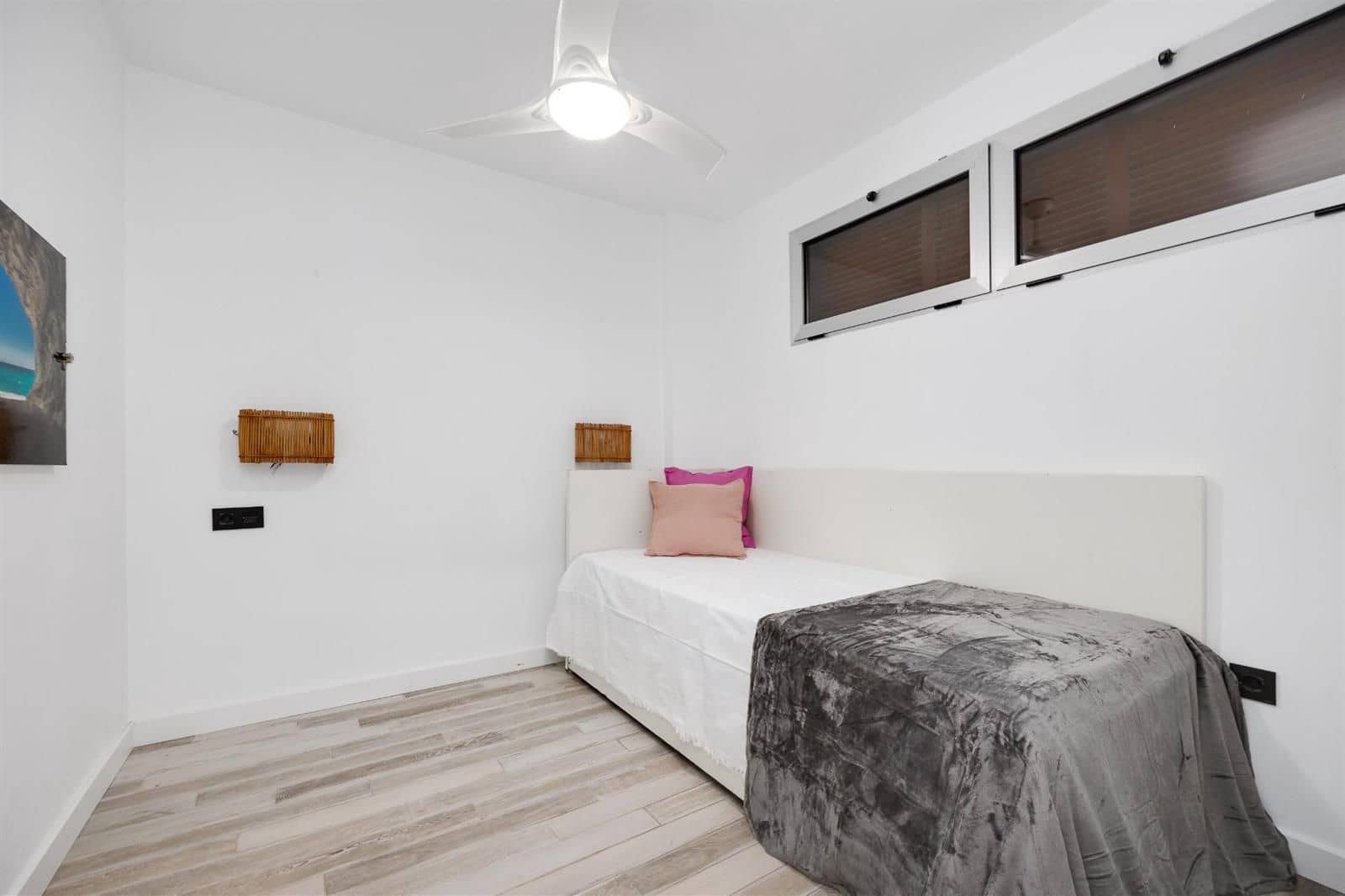 2 makuuhuone Asunto myytävänä paikassa Punta Prima mukana uima-altaan 
autotalli - 199 000 € (Ref: 9449611)