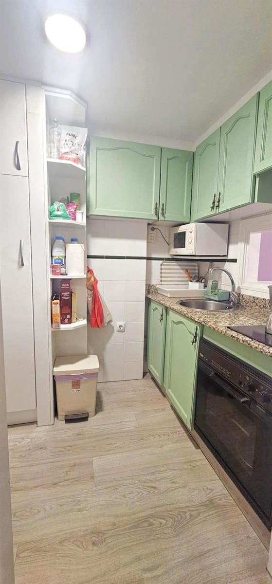 1 soveværelse Lejlighed til salg i Benidorm med swimmingpool garage - € 169.900 (Ref: 9449612)