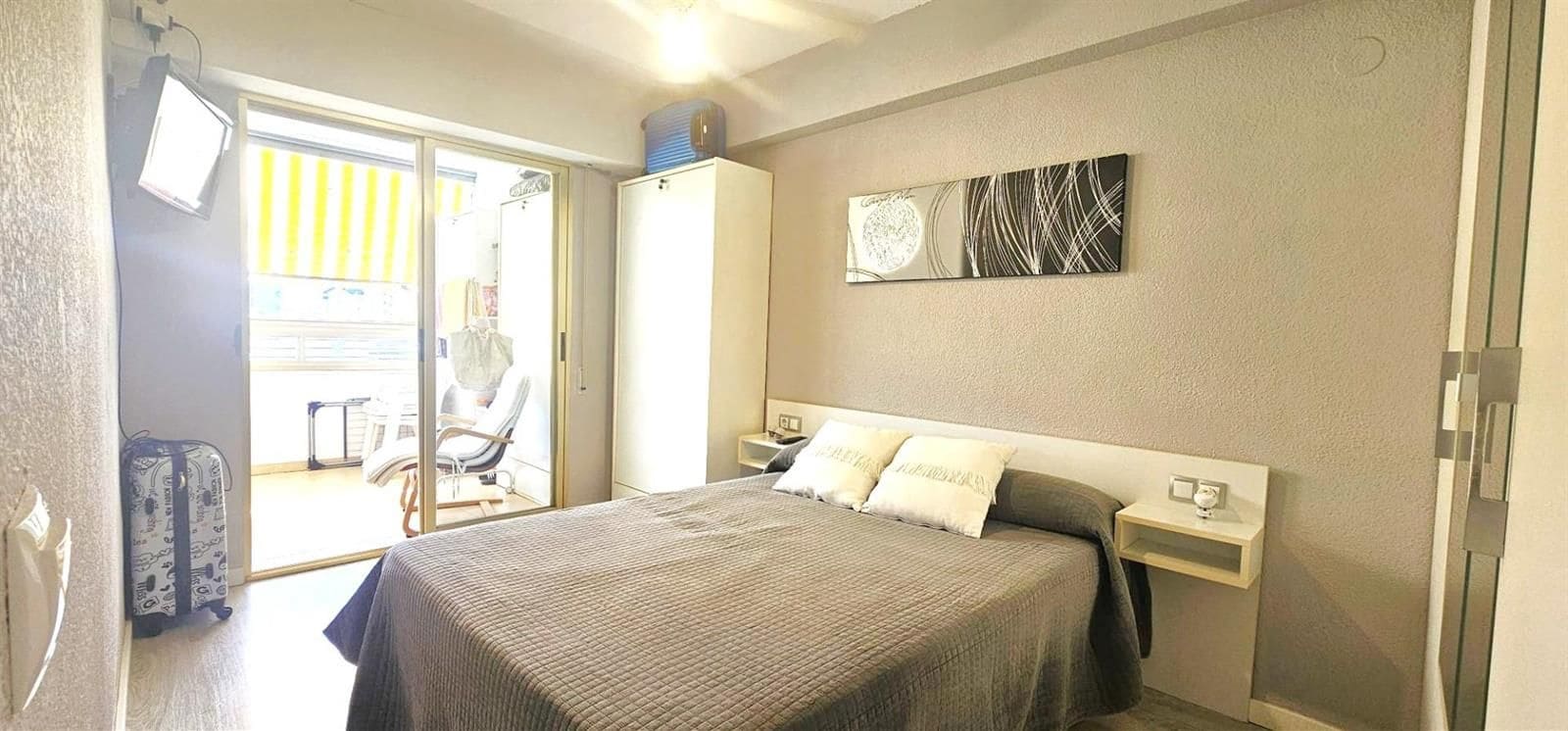 1 soveværelse Lejlighed til salg i Benidorm med swimmingpool garage - € 169.900 (Ref: 9449612)