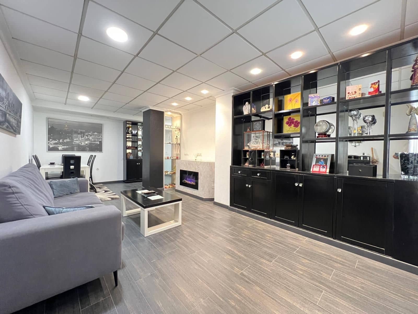 2 Zimmer Wohnung zu verkaufen in Torrevieja - 181.000 € (Ref: 9449615)