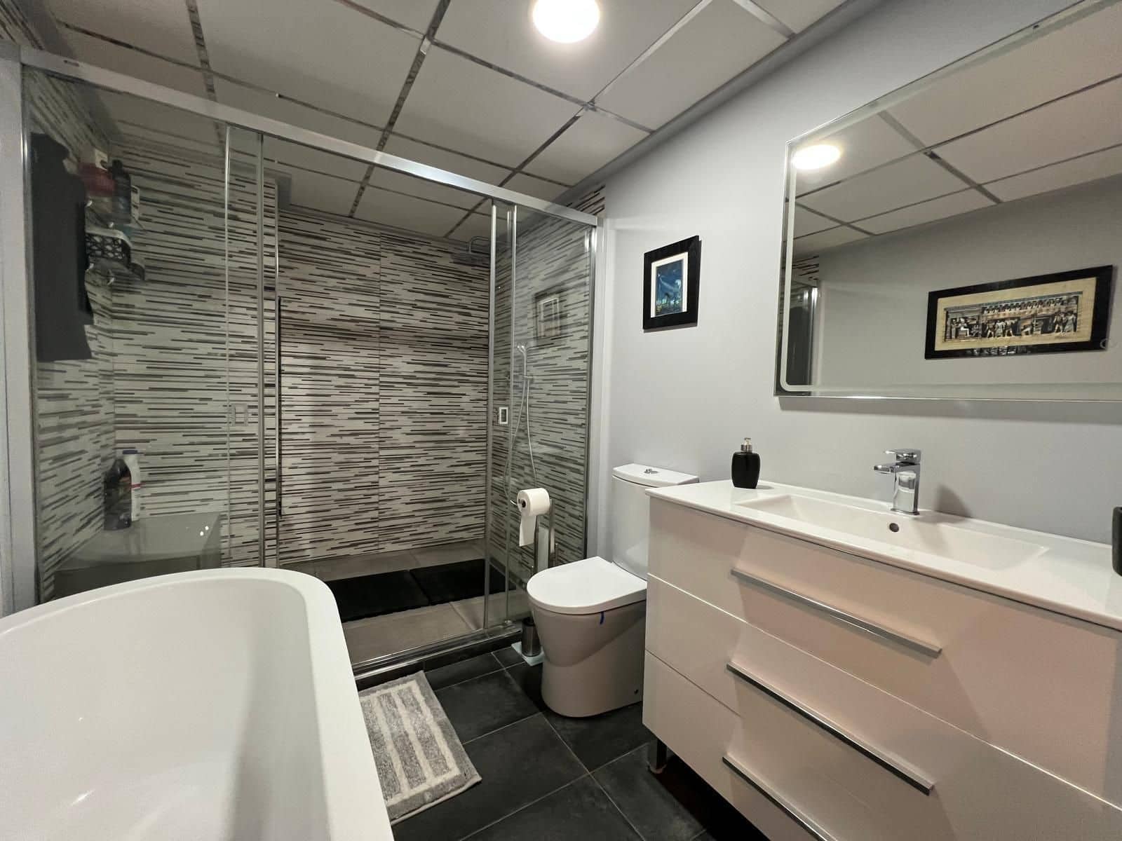 2 Zimmer Wohnung zu verkaufen in Torrevieja - 181.000 € (Ref: 9449615)