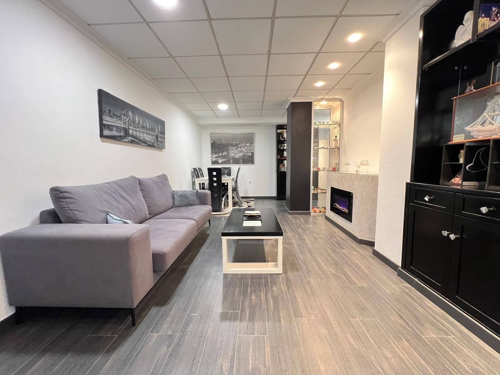 2 Zimmer Wohnung zu verkaufen in Torrevieja - 181.000 € (Ref: 9449615)