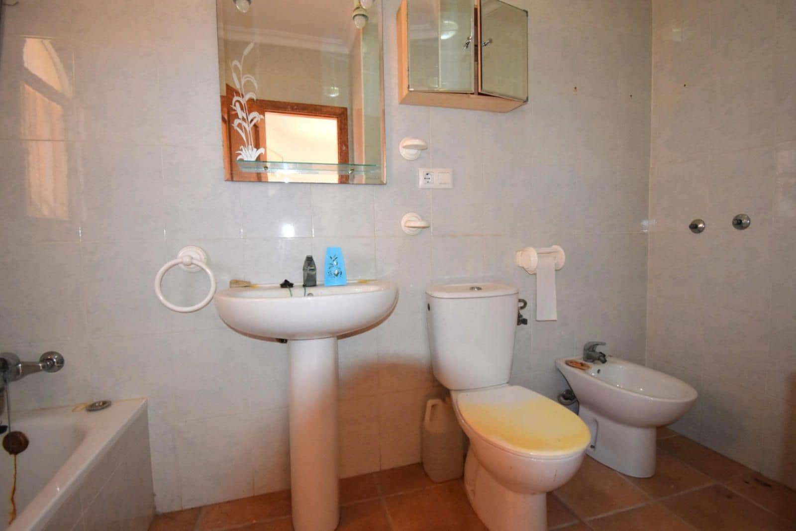 2 makuuhuone Omakotitalo myytävänä paikassa Orihuela Costa mukana uima-altaan - 230 000 € (Ref: 9449619)