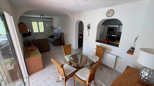 3 quarto Moradia para venda em El Chaparral - La Siesta - La Torreta, Torrevieja com piscina - 425 000 € (Ref: 9449620)