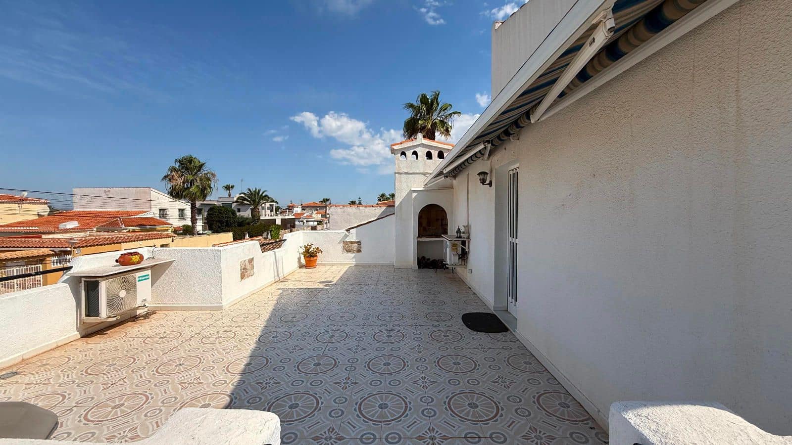 3 quarto Moradia para venda em Torrevieja com piscina - 425 000 € (Ref: 9449620)