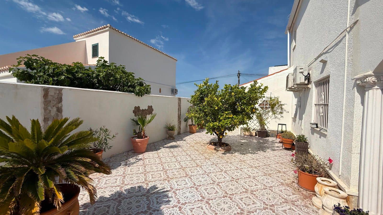 3 quarto Moradia para venda em Torrevieja com piscina - 425 000 € (Ref: 9449620)