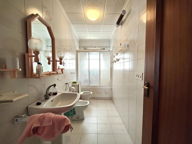 5 camera da letto Appartamento in vendita in Centro - Muelle Pesquero, Torrevieja - 299.000 € (Rif: 9449622)