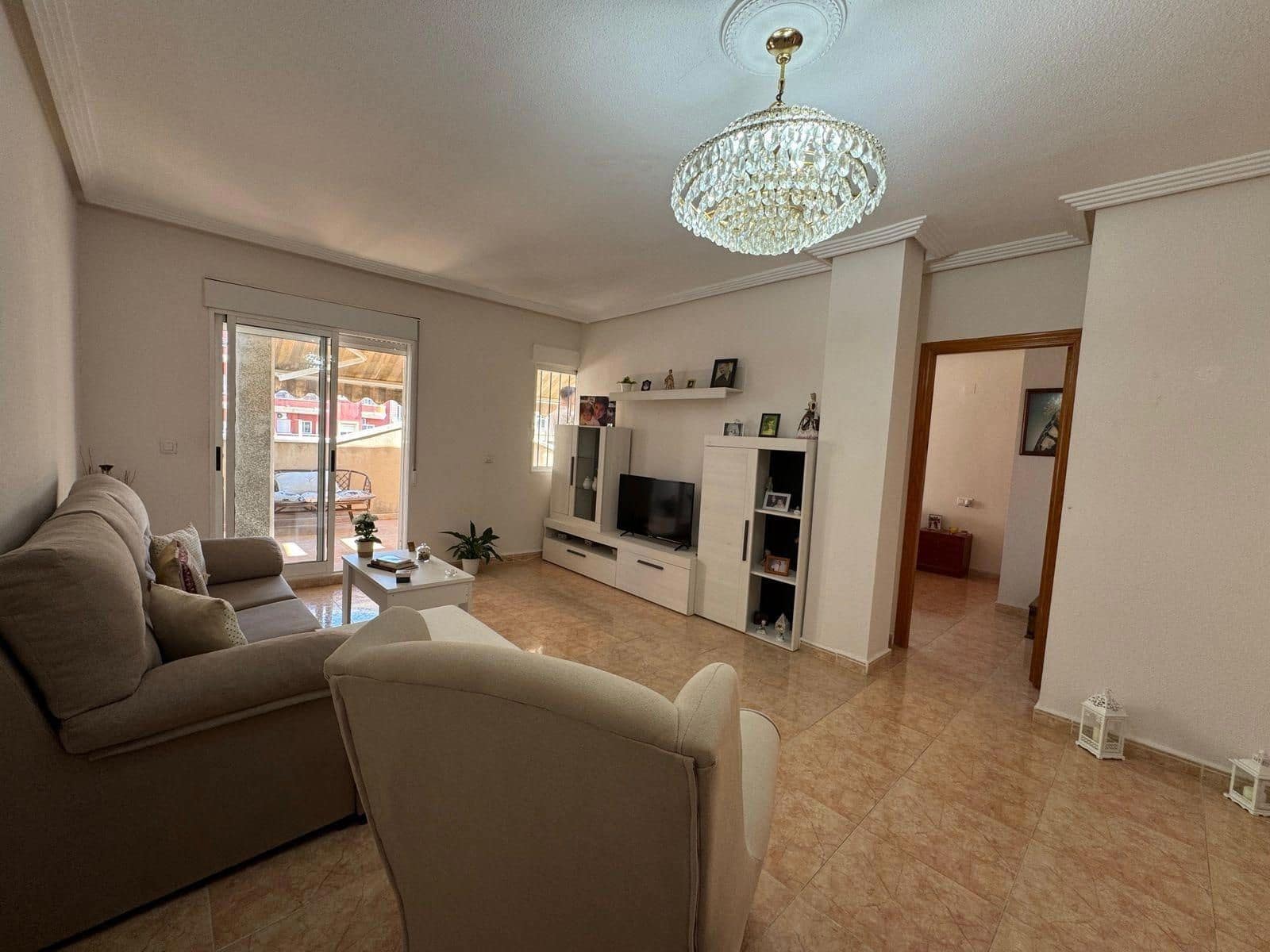 4 slaapkamer Penthouse te koop in Torrevieja met zwembad - € 159.900 (Ref: 9449623)