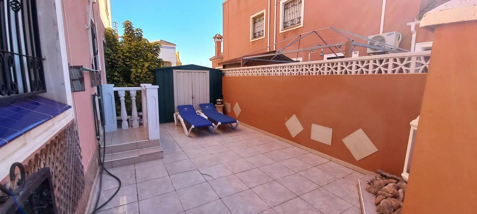 3 soverom Hus til salgs i Los Montesinos med svømmebasseng garasje - € 175 000 (Ref: 9449625)