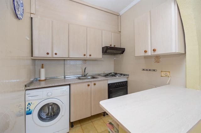 Piso de 2 habitaciones en La Mata, Torrevieja en venta con piscina - 149.900 € (Ref: 9453458)