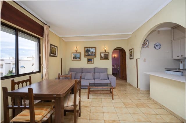 Piso de 2 habitaciones en La Mata, Torrevieja en venta con piscina - 149.900 € (Ref: 9453458)