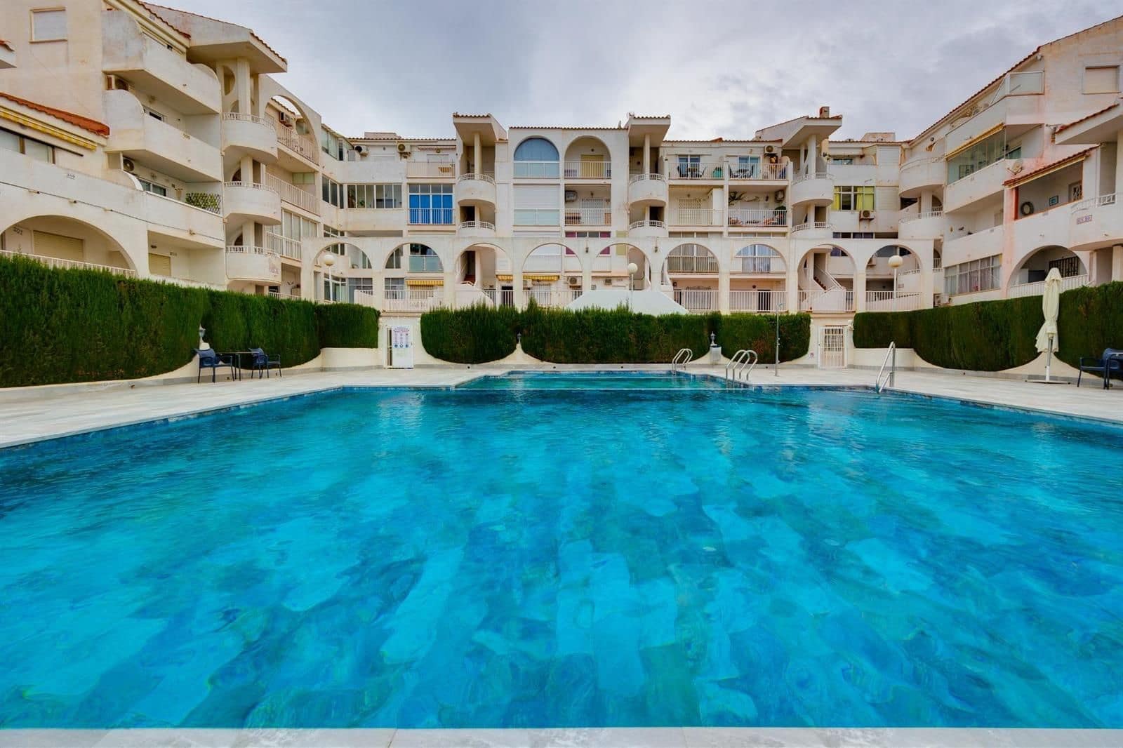 Piso de 2 habitaciones en La Mata en venta con piscina - 149.900 € (Ref: 9453458)