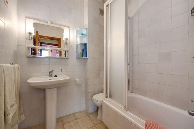 Piso de 2 habitaciones en La Mata, Torrevieja en venta con piscina - 149.900 € (Ref: 9453458)