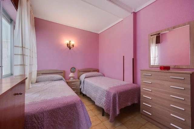 Piso de 2 habitaciones en La Mata, Torrevieja en venta con piscina - 149.900 € (Ref: 9453458)