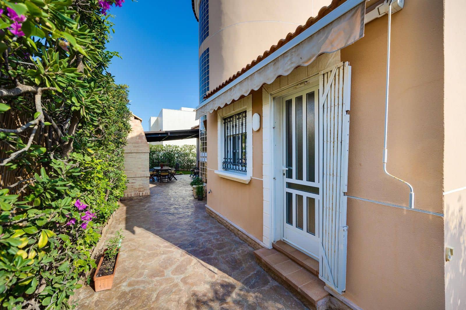 Chalet de 6 habitaciones en La Mata en venta con piscina - 949.969 € (Ref: 9460584)