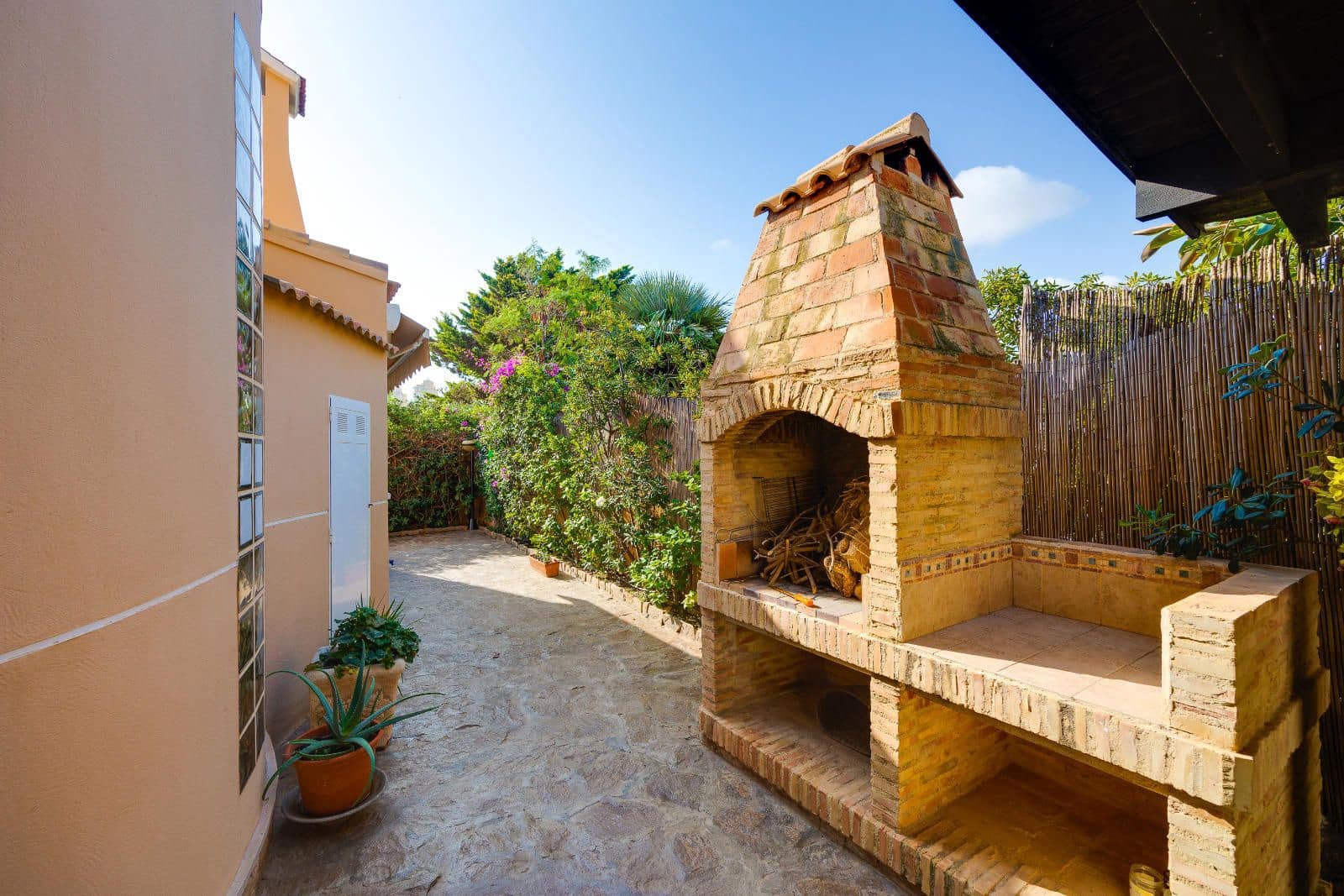 Chalet de 6 habitaciones en La Mata en venta con piscina - 949.969 € (Ref: 9460584)