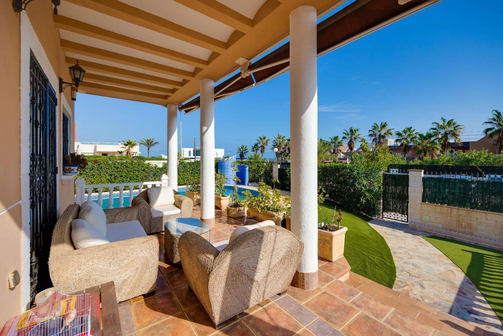 Chalet de 6 habitaciones en La Mata en venta con piscina - 949.969 € (Ref: 9460584)